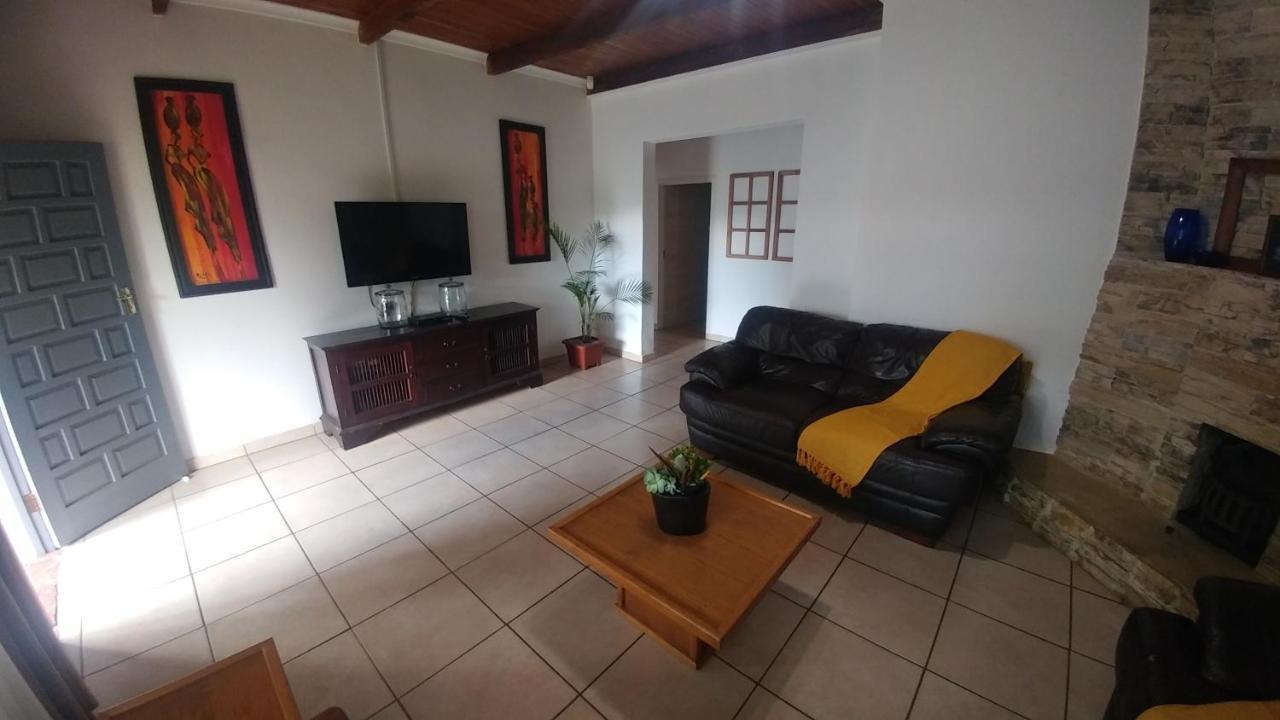 Four Seasons Self-Catering Guest House Graskop Exterior foto